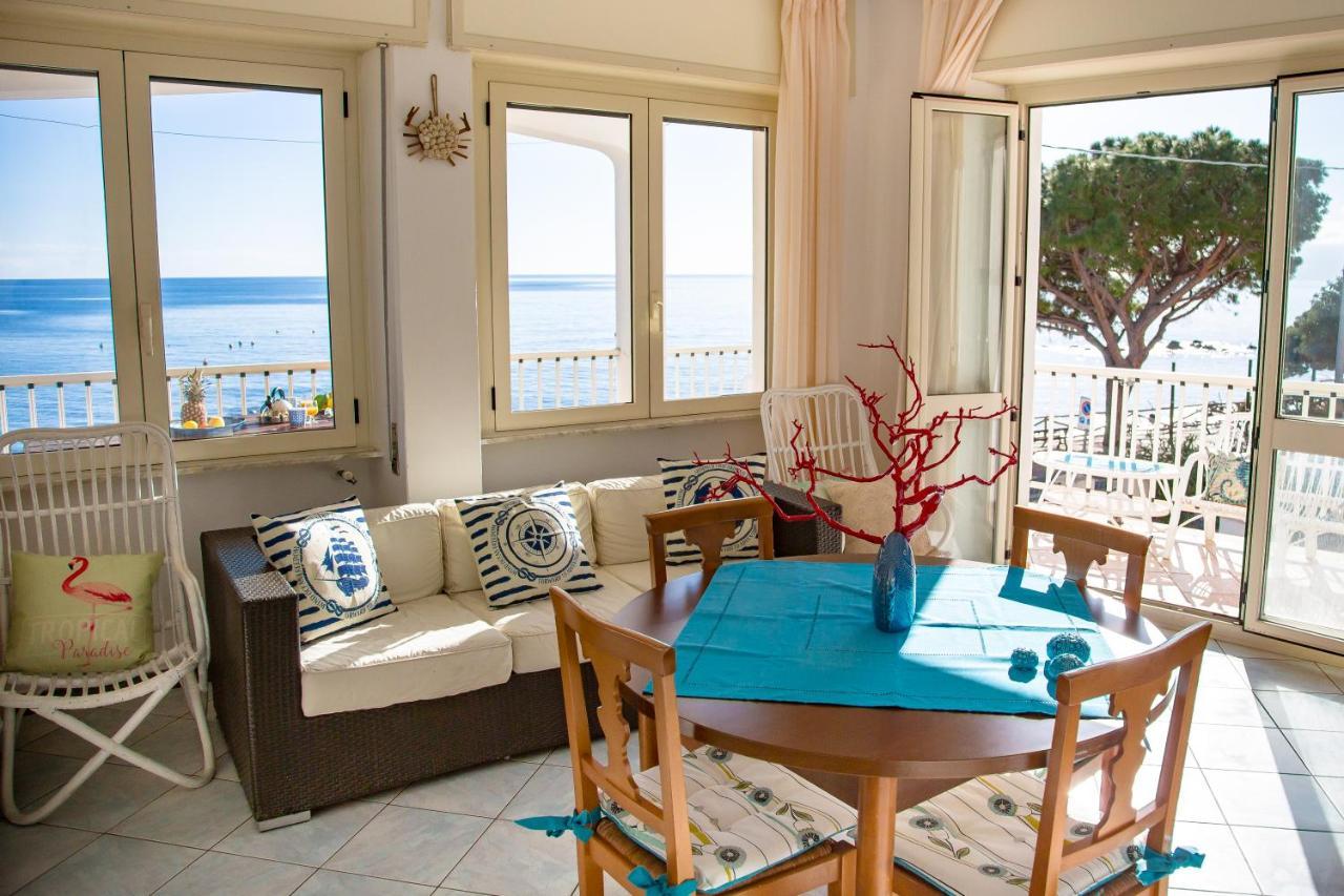 Terrazza Lungomare, E Sei In Spiaggia... Cala Gonone Buitenkant foto